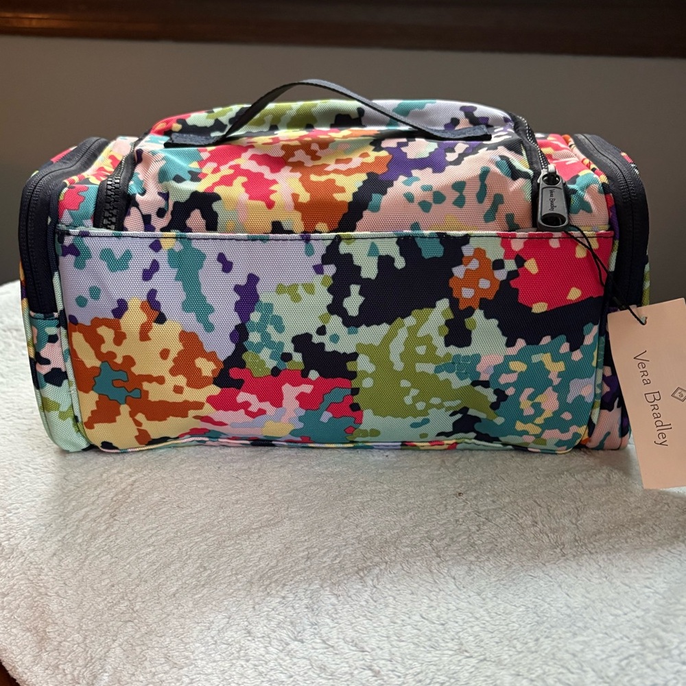 NWT Vera Bradley Large Travel Cosmetic Bag - Picture 2 of 11